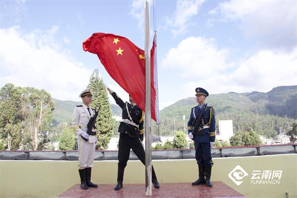 逃离奇异森林