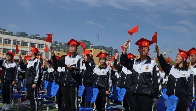 谭聪等：局部白云岩化作用研究:以塔里木盆地阿克苏地区蓬莱坝剖面鹰山组为例